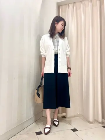 組曲 金井 コーディネート画像