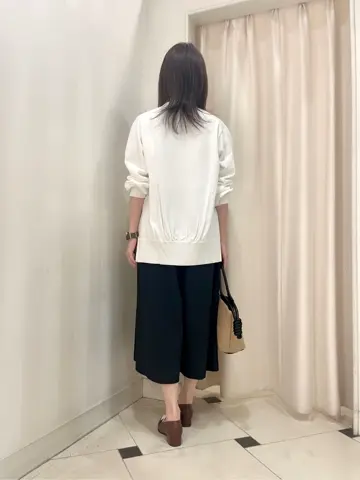 組曲 金井 コーディネート画像