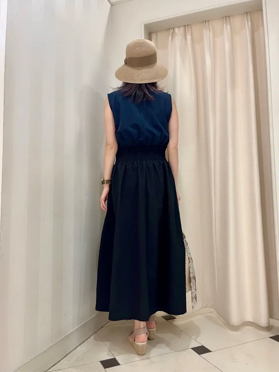 組曲 金井 コーディネート画像