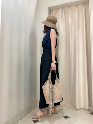 組曲 金井 コーディネート画像