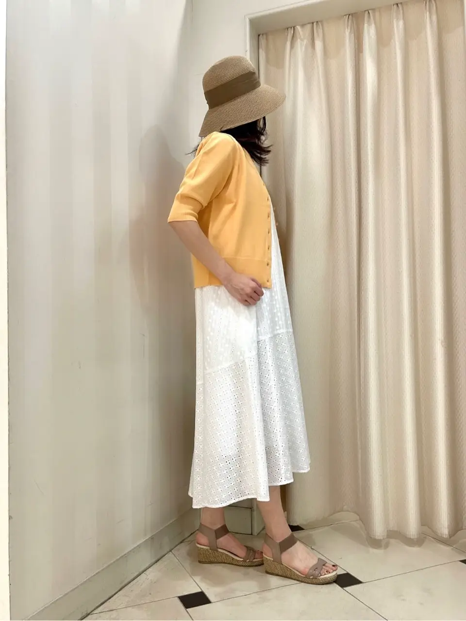 組曲 金井 コーディネート画像