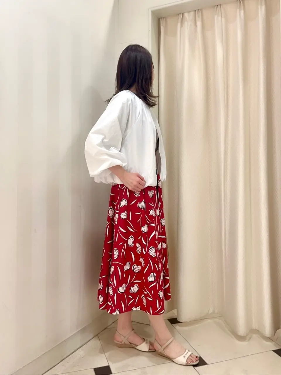 組曲 金井 コーディネート画像