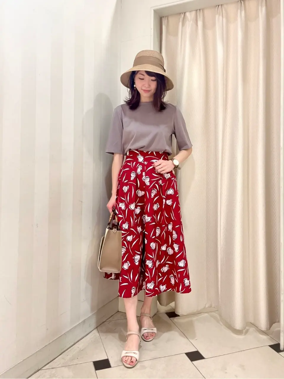 組曲 金井 コーディネート画像