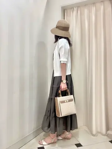 組曲 金井 コーディネート画像