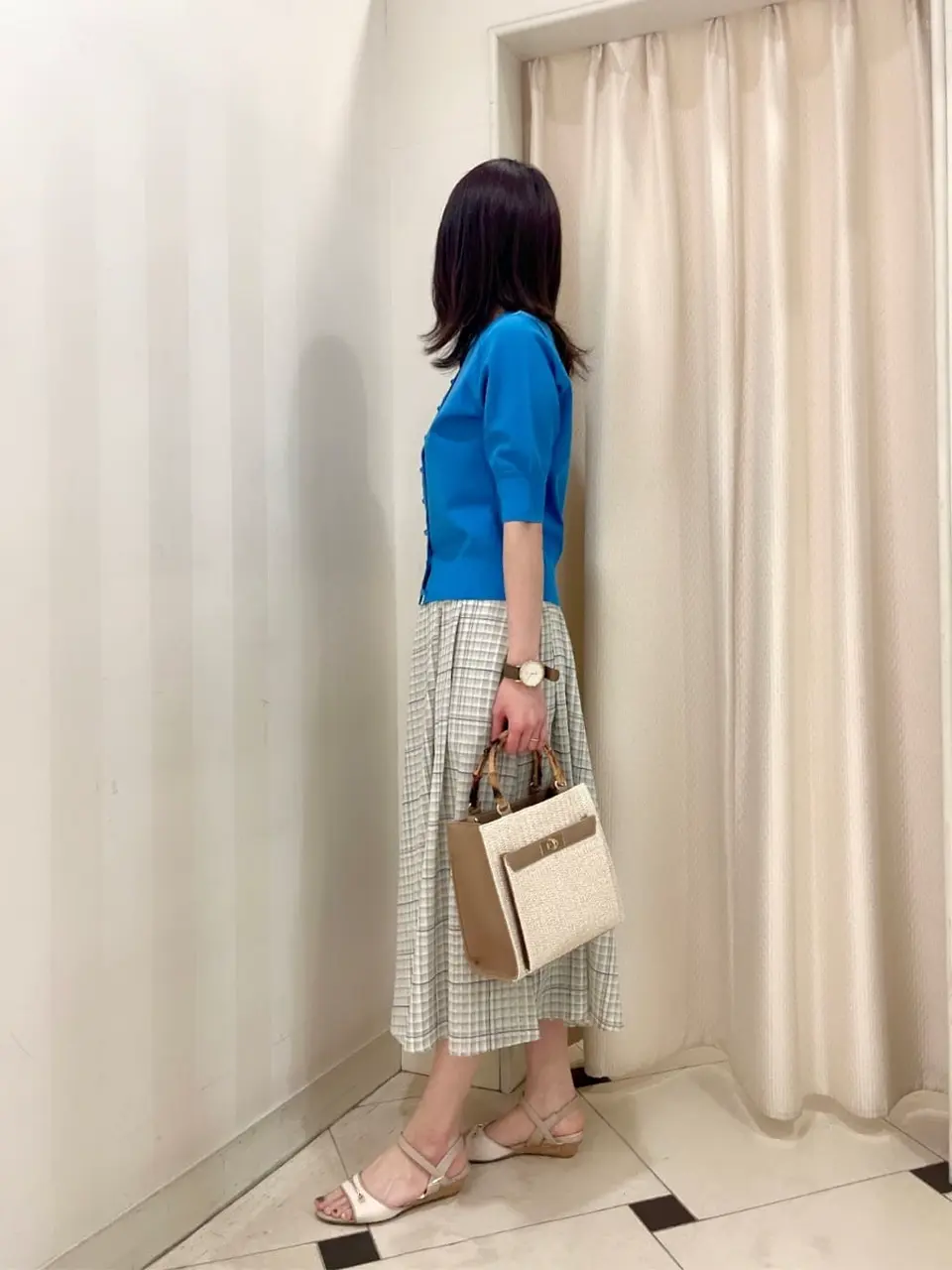 組曲 金井 コーディネート画像