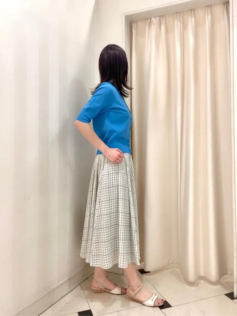 組曲 金井 コーディネート画像