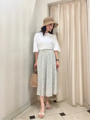 組曲 金井 コーディネート画像