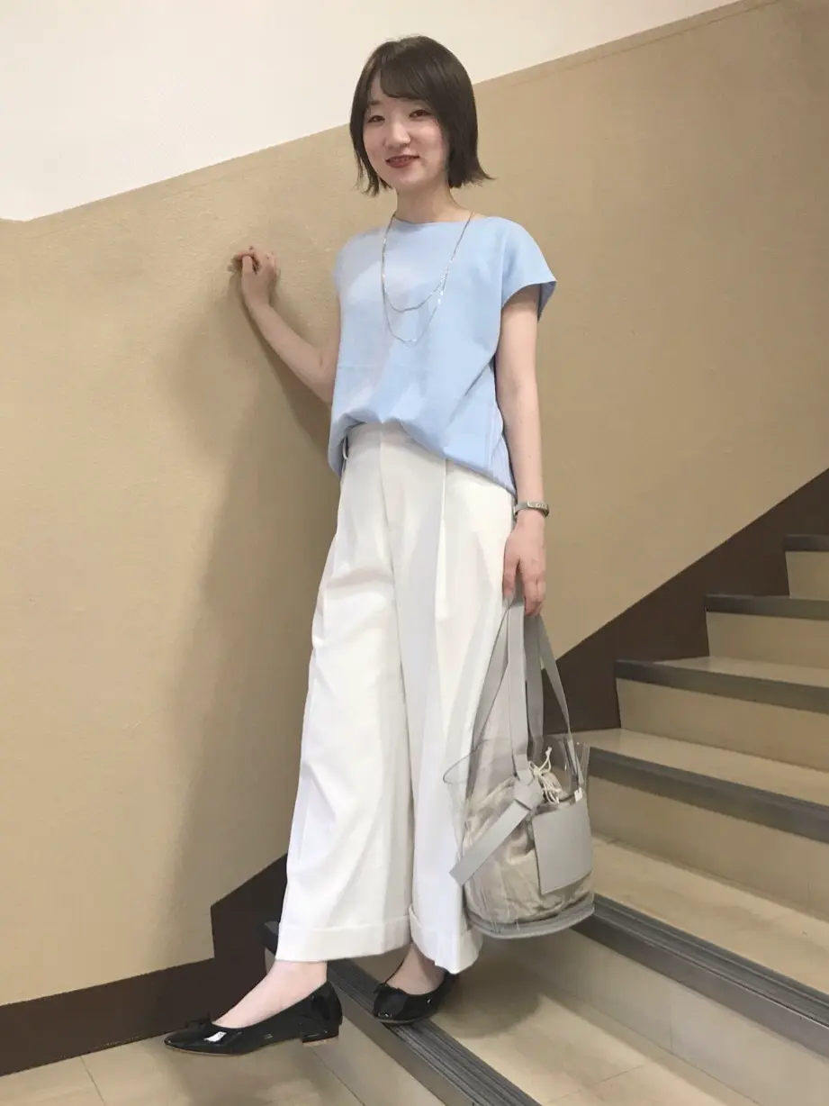 組曲 石井 コーディネート画像