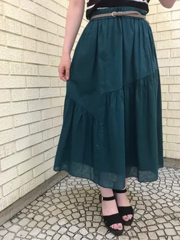 組曲 石井 コーディネート画像