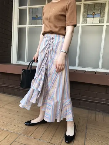 組曲 石井 コーディネート画像