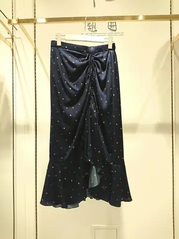 組曲 岡 コーディネート画像