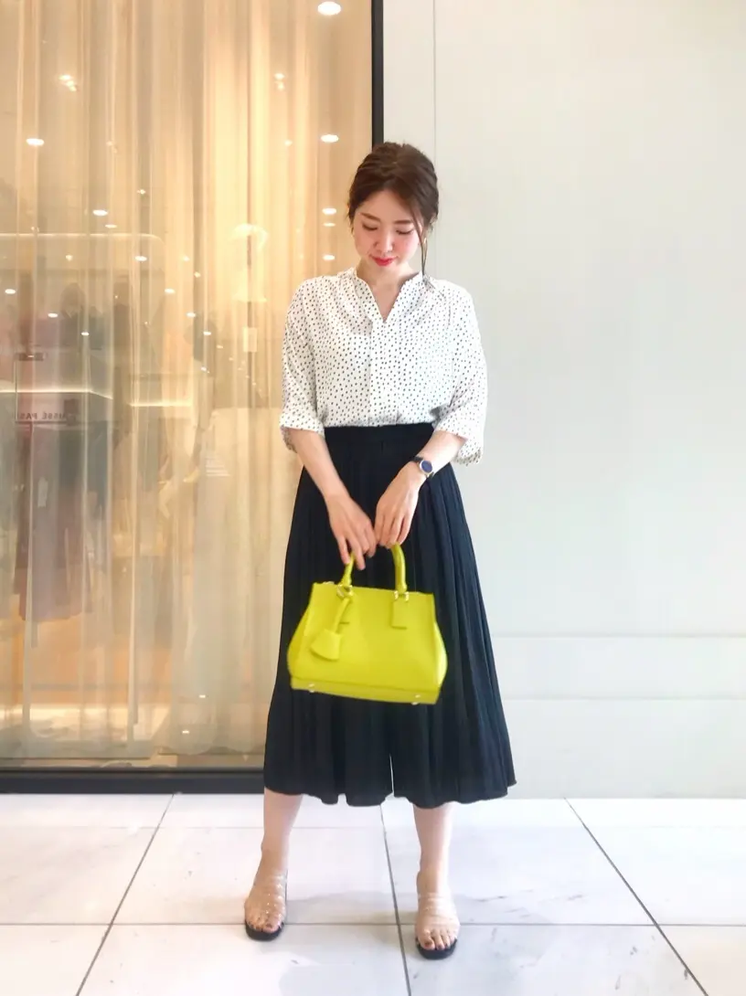 組曲 坂本 コーディネート画像