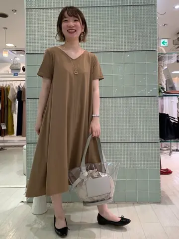 組曲 石井 コーディネート画像