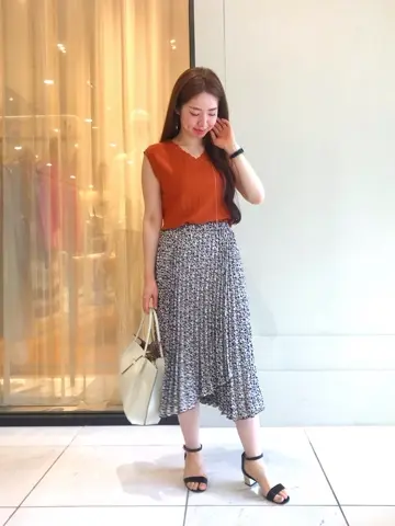 組曲 坂本 コーディネート画像