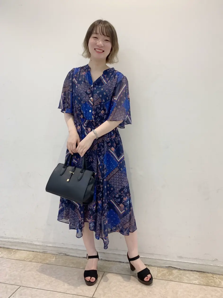 組曲 石井 コーディネート画像