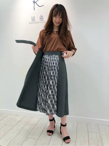 組曲 AI コーディネート画像