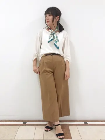 組曲 宮本 コーディネート画像