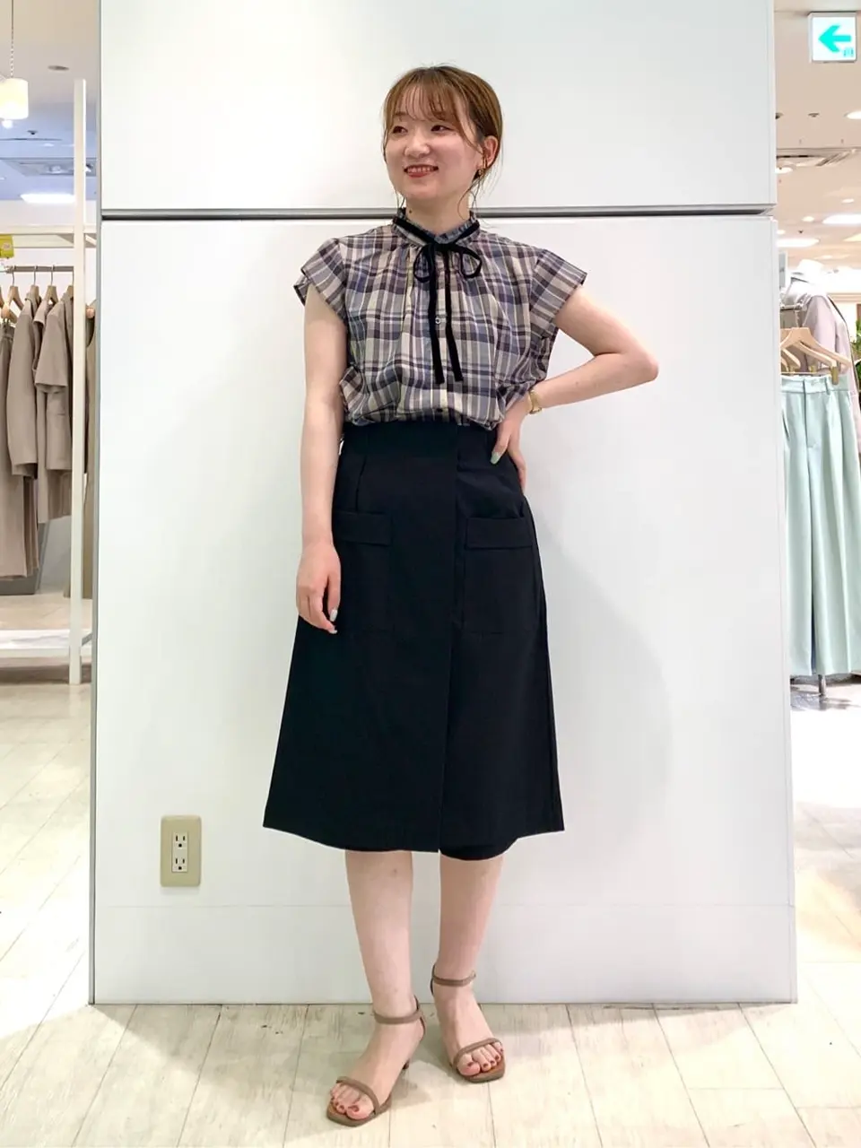 組曲 石井 コーディネート画像