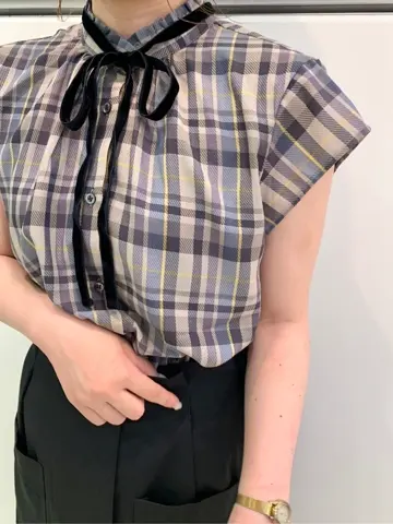 組曲 石井 コーディネート画像