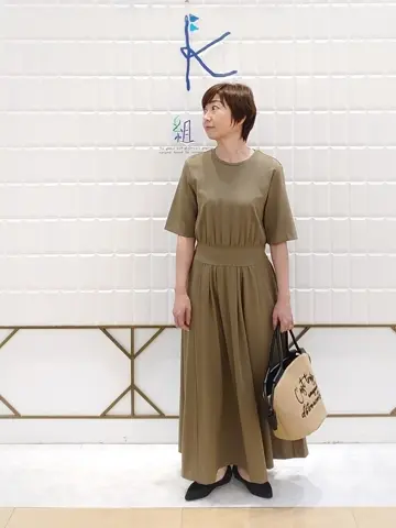 組曲 井上 コーディネート画像