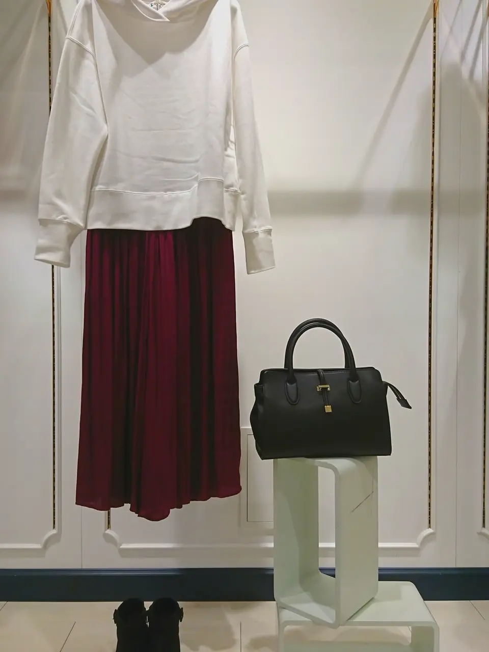 組曲 岡 コーディネート画像