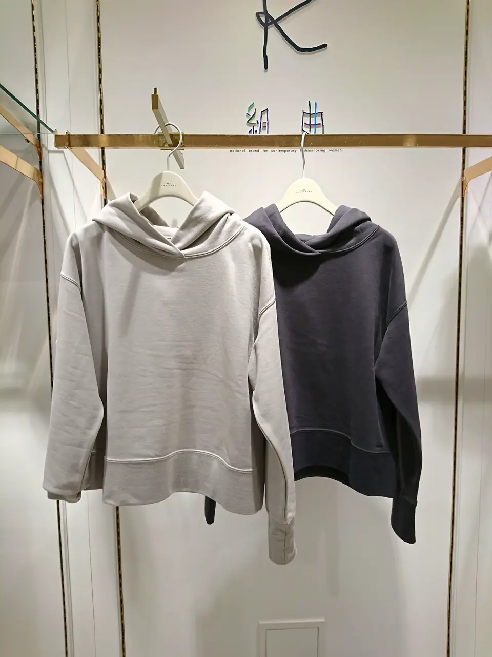 組曲 岡 コーディネート画像