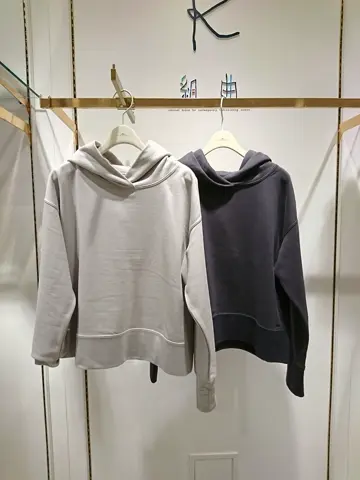 組曲 岡 コーディネート画像