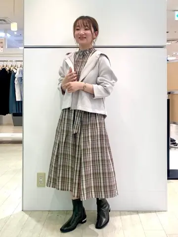 組曲 石井 コーディネート画像