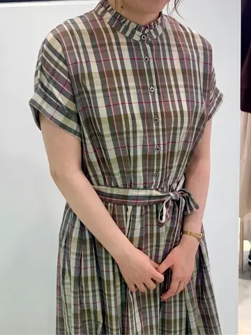 組曲 石井 コーディネート画像