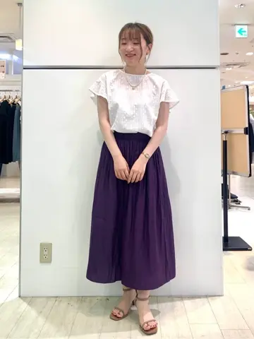 組曲 石井 コーディネート画像