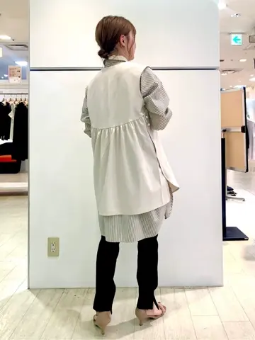 組曲 石井 コーディネート画像