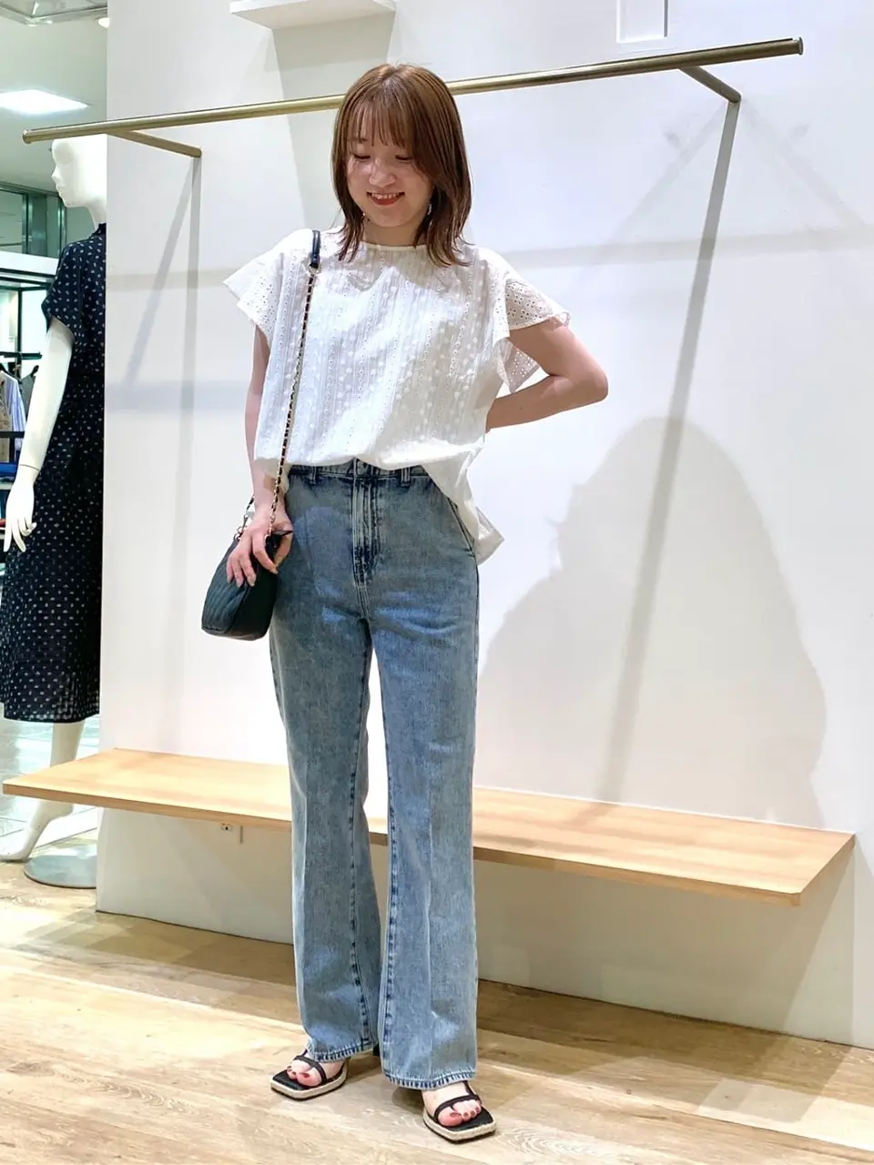 組曲 石井 コーディネート画像