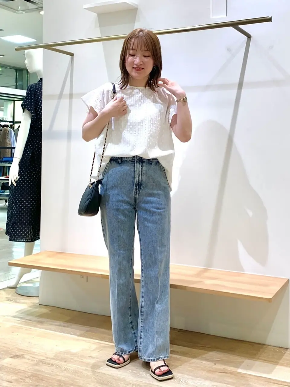 組曲 石井 コーディネート画像