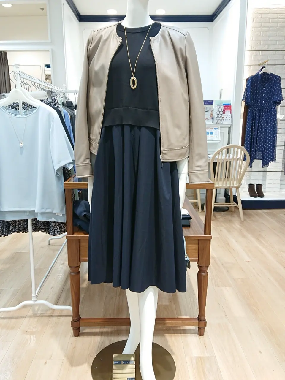 組曲 ウエノ コーディネート画像