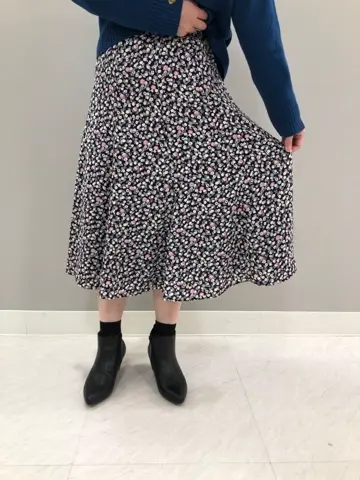 組曲 鈴木 コーディネート画像