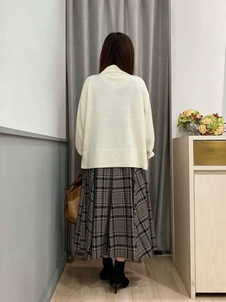 組曲 スタッフ コーディネート画像