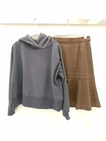 組曲 岡 コーディネート画像