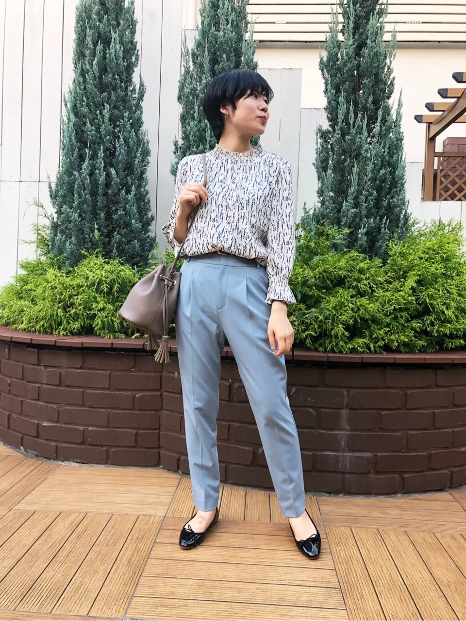 組曲 松田 コーディネート画像