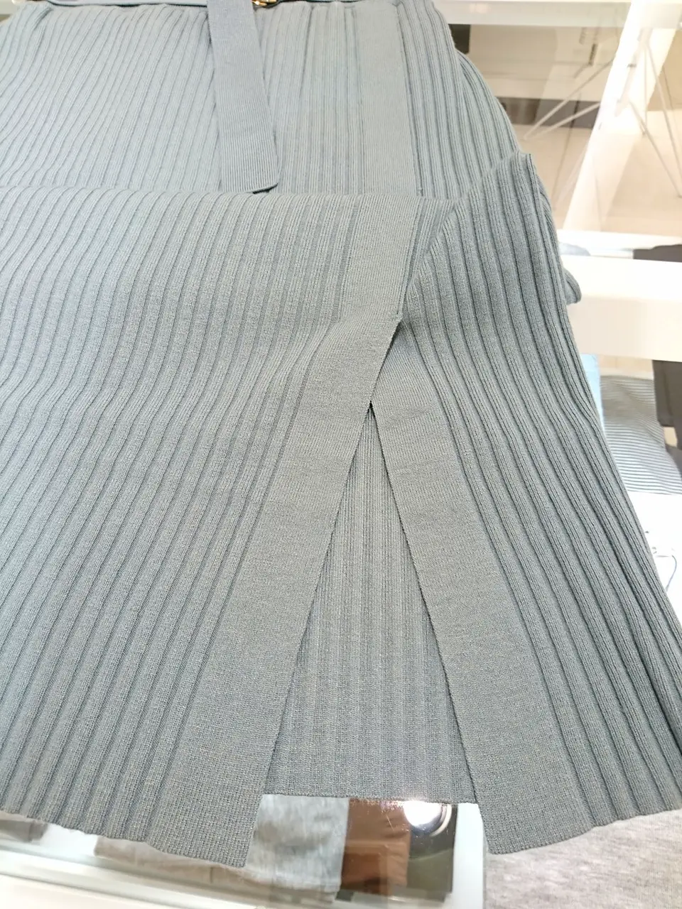 組曲 岡 コーディネート画像