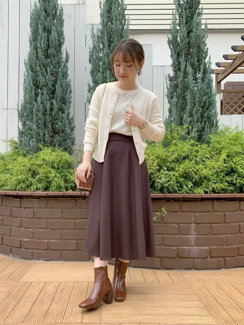 組曲 石井 コーディネート画像