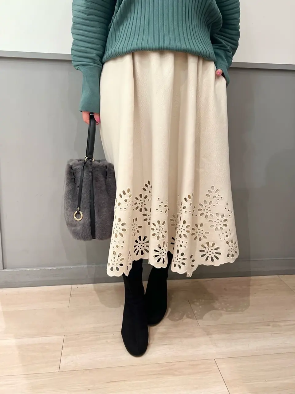 組曲 スタッフ コーディネート画像