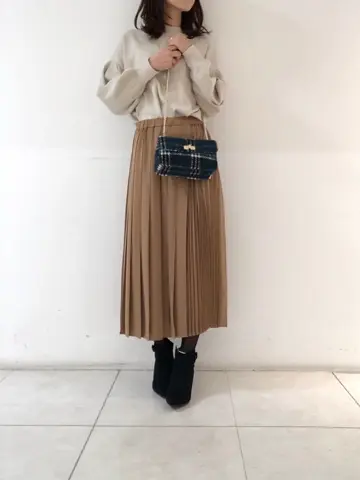 組曲 岩田 コーディネート画像