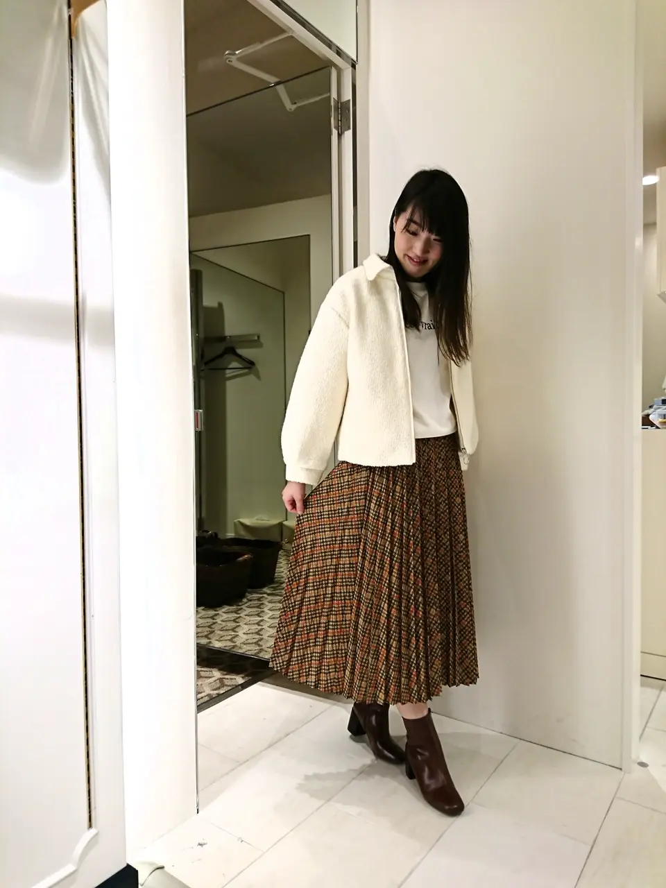 組曲 岡 コーディネート画像