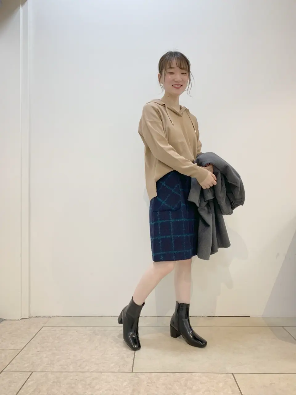 組曲 石井 コーディネート画像