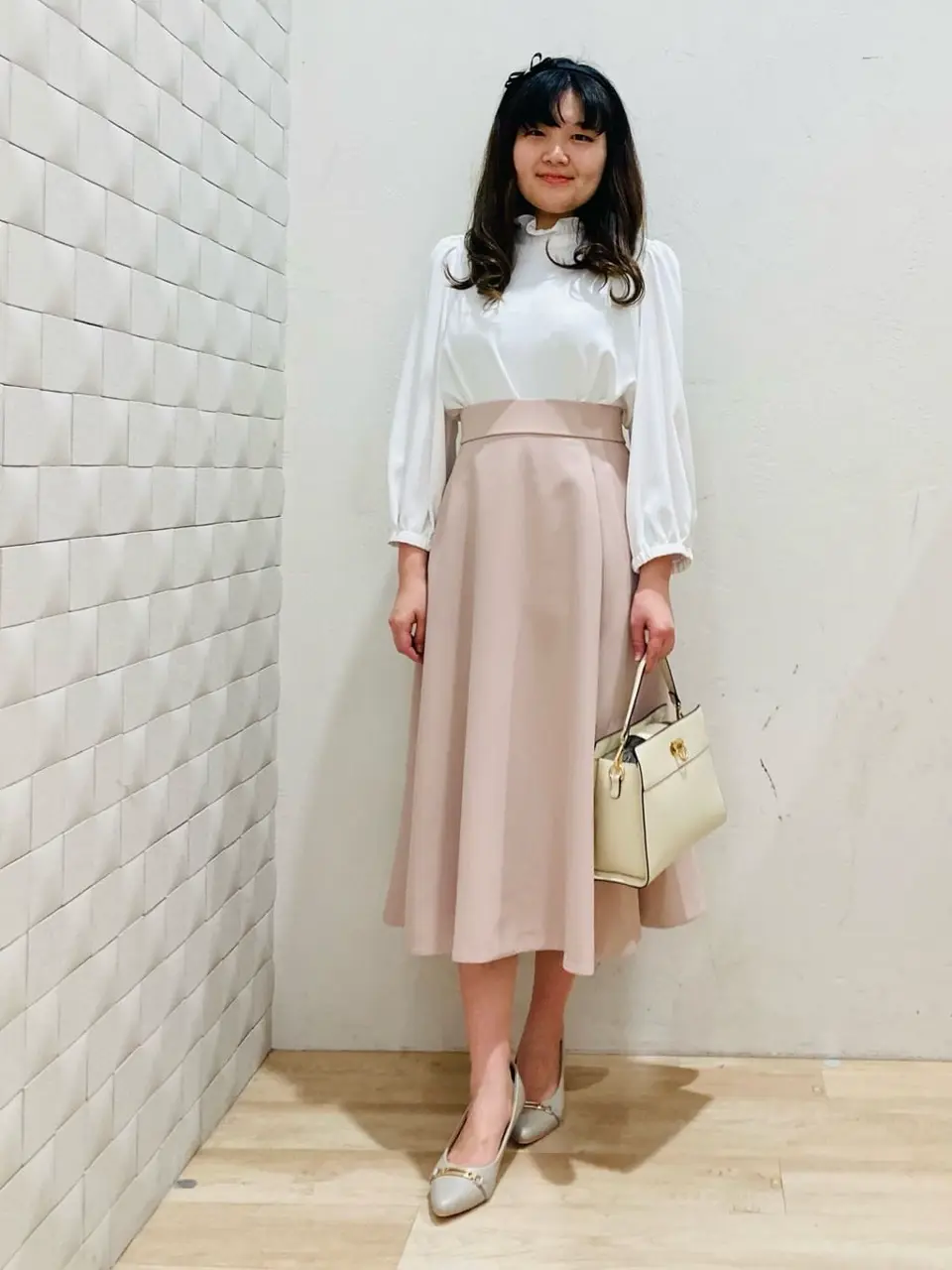 組曲 川根　彩 コーディネート画像