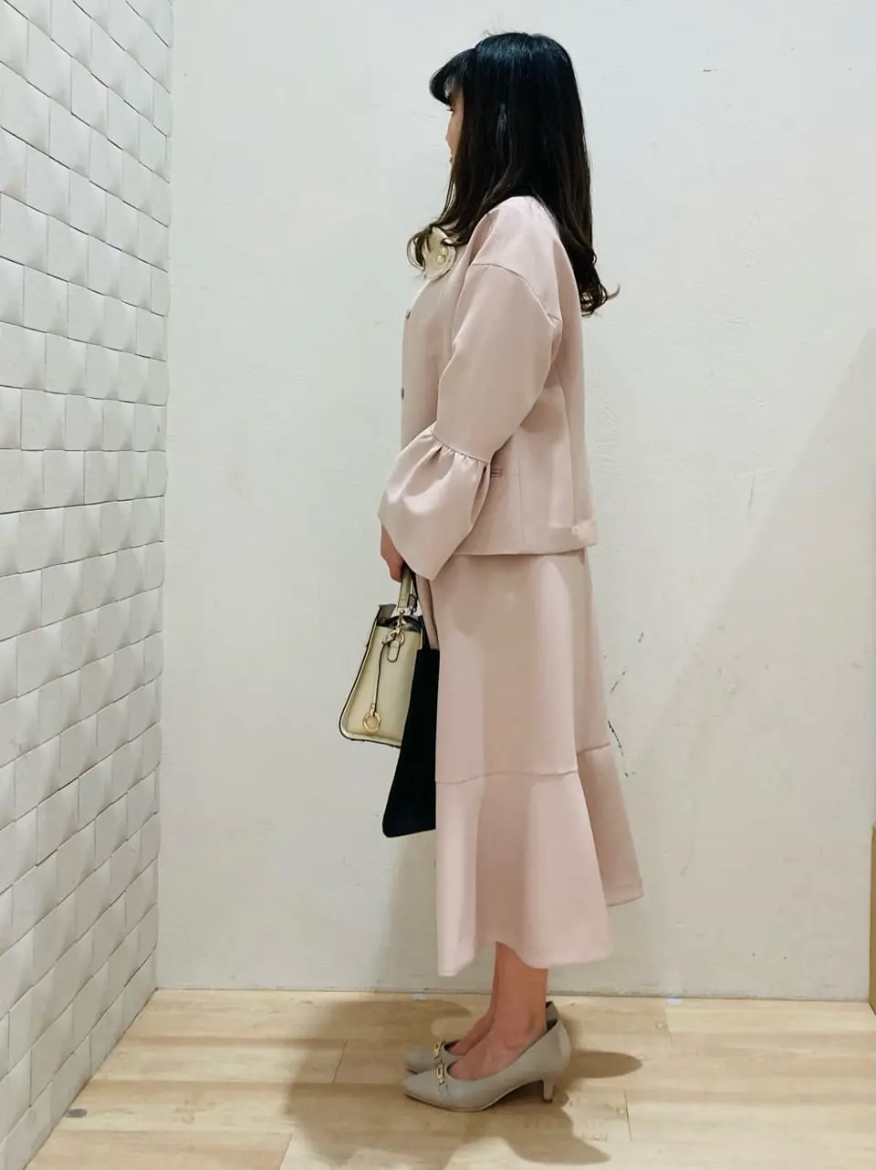 組曲 川根　彩 コーディネート画像