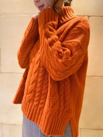 組曲 鈴木 コーディネート画像