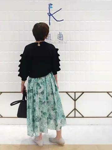 組曲 井上 コーディネート画像