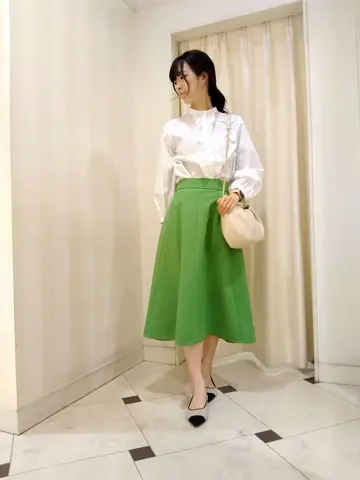 組曲 スタッフ コーディネート画像