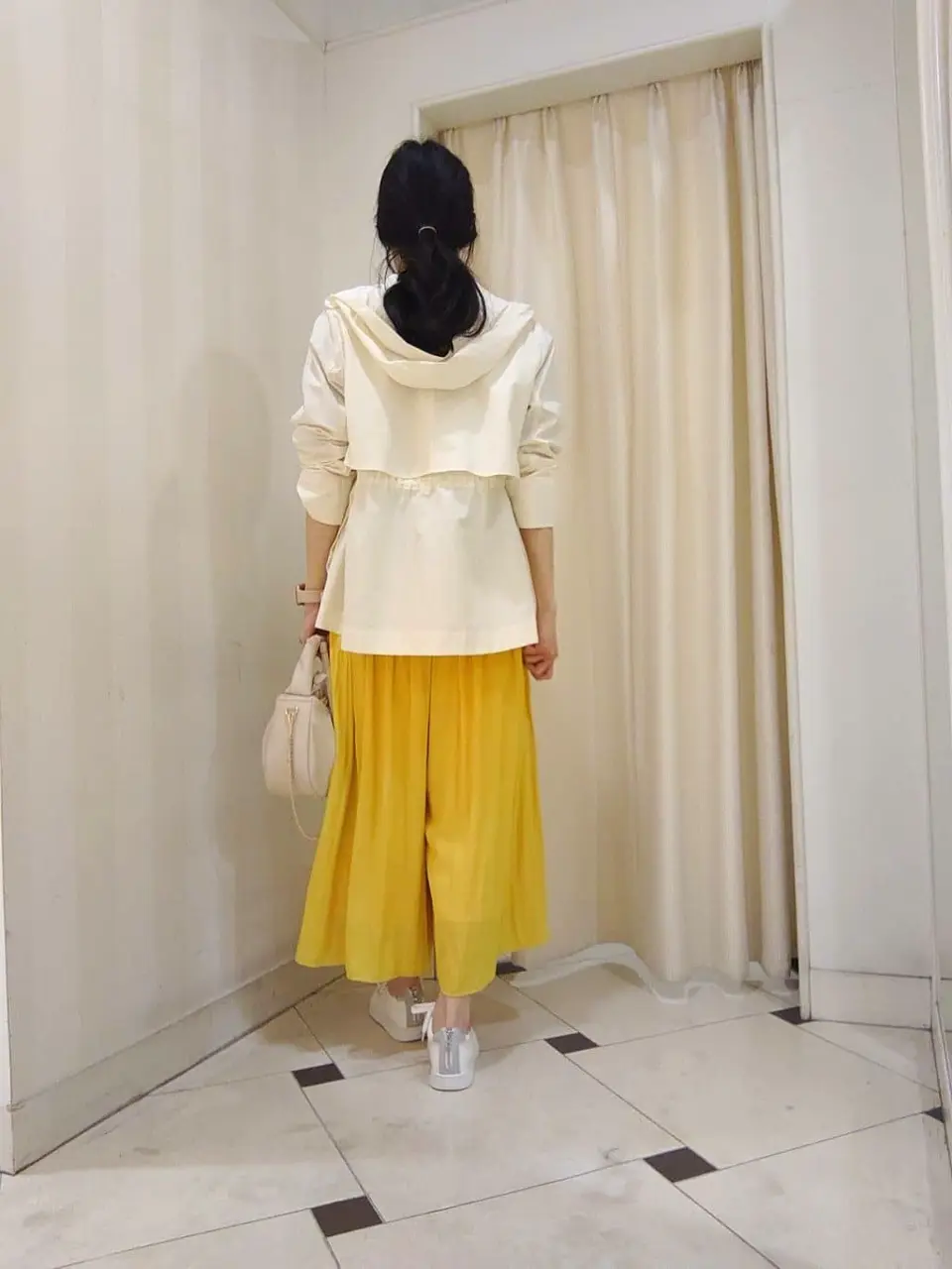 組曲 スタッフ コーディネート画像